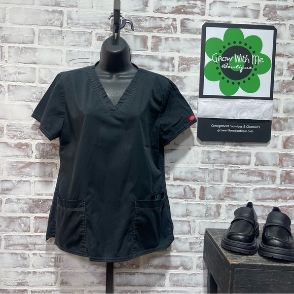 Dickies Black Short Sleeve scrubs top medium - Picture 1 of 6